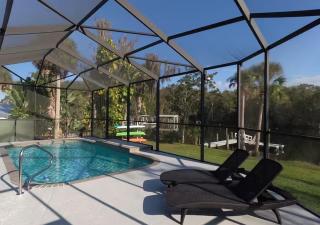 Crystal River Waterfront, Dock, Pool & Manatees - 1