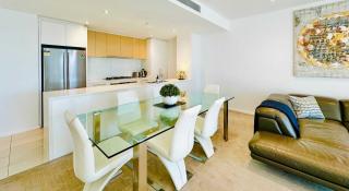 Prima Tower - Penthouse Style Super-sized Apartment with Balcony by Casino and MCEC - 2