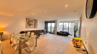 Prima Tower - Penthouse Style Super-sized Apartment with Balcony by Casino and MCEC - 4