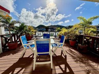 Delightful Waterfront Villa - 1