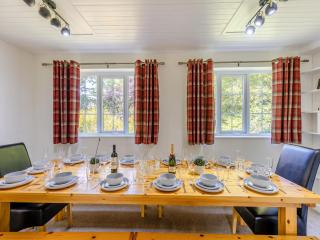 The Farmhouse - Ukc6678 - 1