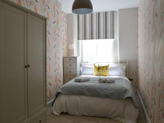 Mayflower Apartment-Ukc93 - 1
