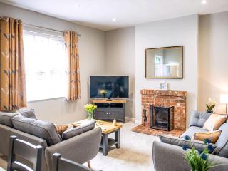Symond House-Ukc5530 - 0