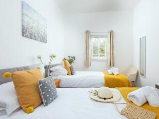 Little Dunley Cottages - Apple Lodge - 1