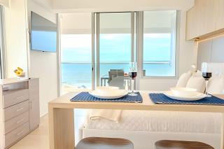 Moderno Apartasuit, vista al mar con dos balcones - 3