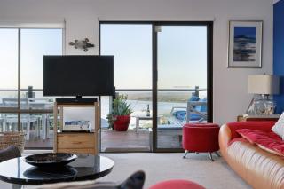 Aperture - 3-bedrooms house with Stunning Views framing your Escape! - 2