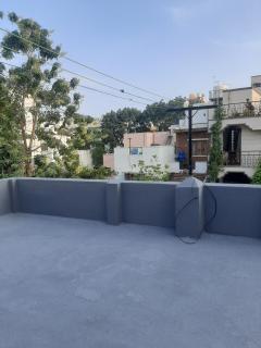 Villa 10 minutes walk to Bennigenahalli Metro station - 1