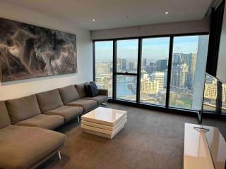Prima Pearl - Contemporary Apartment with Balcony by Casino and MCEC - 5