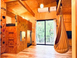SNUG CAMP HOUSE - 4