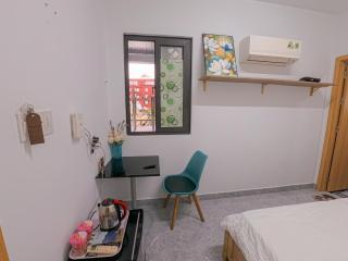Phòng nhỏ hạng tiết kiệm - Homestay Q - 7