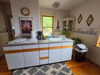Mrs Hippie Inn - 7
