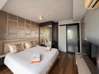 Spacious Suite by the Beach - Rooftop pool - 1Gbps - 5