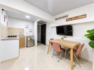 Apartamento Cómodo y Amoblado, Ubicación Estratégica en Cali - 1