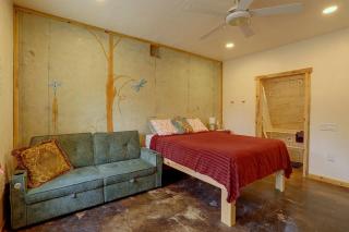 Peaceful Farm Stay in Alton w/ Private Patio - 7