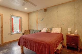 Peaceful Farm Stay in Alton w/ Private Patio - 6
