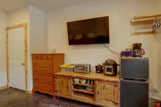 Peaceful Farm Stay in Alton w/ Private Patio - 3