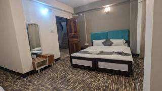 Hotel Sakura Mountain view Near Darjeeling Toy Train Station - 8