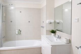 Palmer Street Stay - Steps from Townsville CBD - 5
