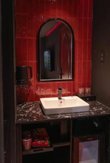 Benri Hotel Signature Go Vap - 5