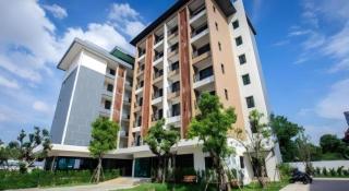 L Hotel - 4