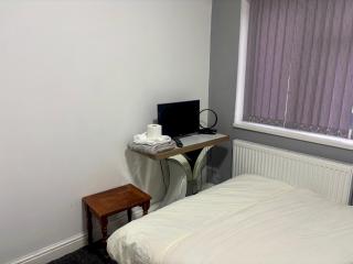 HomesRentals Green Road - Dudley - 4