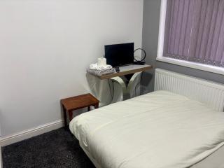 HomesRentals Green Road - Dudley - 1
