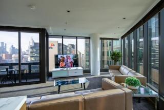 Two 3-Bedroom Apartments with Amazing Views and 4 Car-spaces - 9