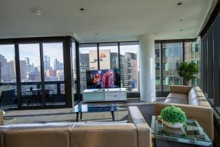 Two 3-Bedroom Apartments with Amazing Views and 4 Car-spaces - 4