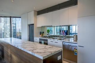 Two 3-Bedroom Apartments with Amazing Views and 4 Car-spaces - 2