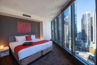 Two 3-Bedroom Apartments with Amazing Views and 4 Car-spaces - 1