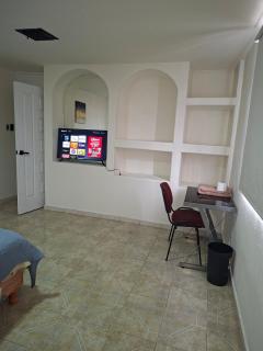 U#3 Centrally-located and spacious room - 9