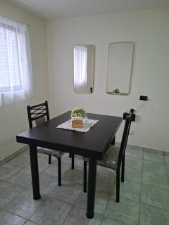 U#3 Centrally-located and spacious room - 3