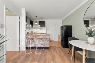 DOVE43 - Mosman Hideaway - 1