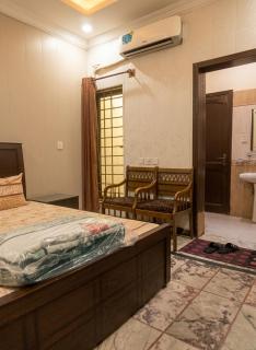 Prime And Peaceful Exquisite Furnished Family Home - 4