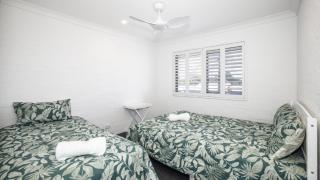 Bay Breeze Escape - 1