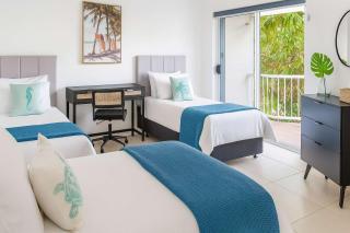 2 Bedroom Apartment near The Strand with Parking in Townsville - 6