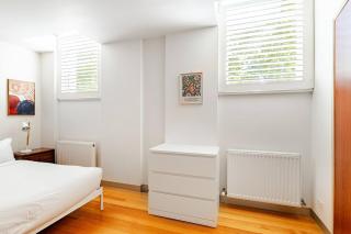 Spacious 3 Bedrooms Carlton Stay - Walk to Cafés, Gardens & CBD - 5