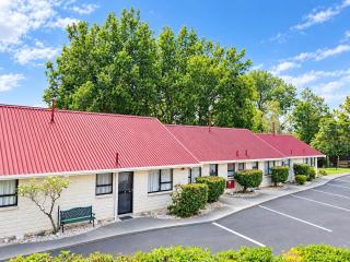 Awatea Park Motel - 2