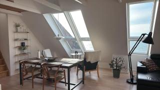 Charming Holiday Apartment With Sea View - 8