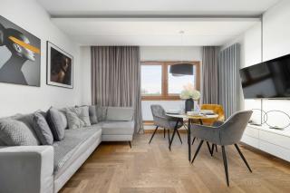 IX Wiekow Kielc Stylish Studio A Place for Business Trips by Noclegi Renters - 5