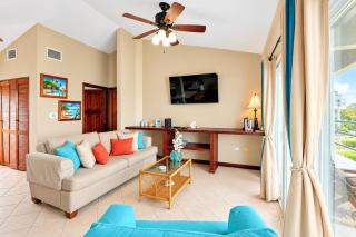 Renovated Ocean-View Condo with Pool at San Pedro - 6
