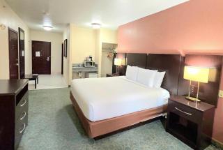 Ramada by Wyndham South Waco - 2