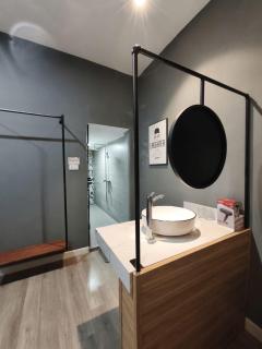Vietnam House - Đội Cấn Homestay - 7
