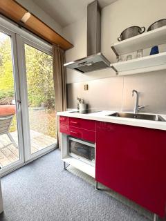 Cozy cottage close to nature and city - 1