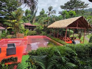 Red Moon Hideaway - 0