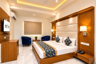 Hotel Star By Star Group- Near Delhi Airport - 0