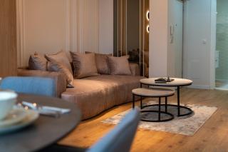 Ivory Bliss by Blvd 63B3 - Free Parking - 1