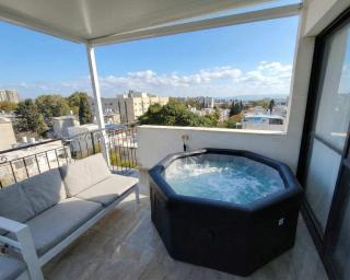 Haifa Penthouse Sea & City Views by SeaNRent - 9