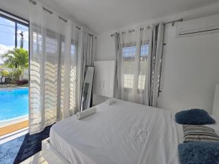 Luxora Villa with Private Pool near Pereybere Beach - 6