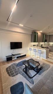 Cozy 2BR Apartment - 6